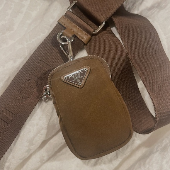 Prada Brown Nylon Shoulder Bag with Silver Chain Strap - Picture 4 of 4